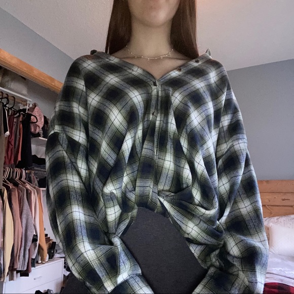 Oversized flannel button front - Picture 2 of 4
